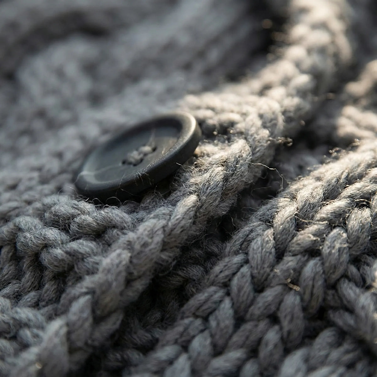 Women's Hooded Cardigan with Cable-Knit Texture & Button-Front Closure