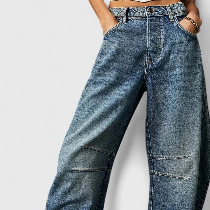Blue Women's High Waist Barrel Leg Jeans — Gabrielle Stretch Relaxed-Fit Pockets - Close Up Front