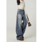 Blue Women's High Waist Barrel Leg Jeans — Ingrid Everyday Wide-Leg Washed - Front Bag Detail