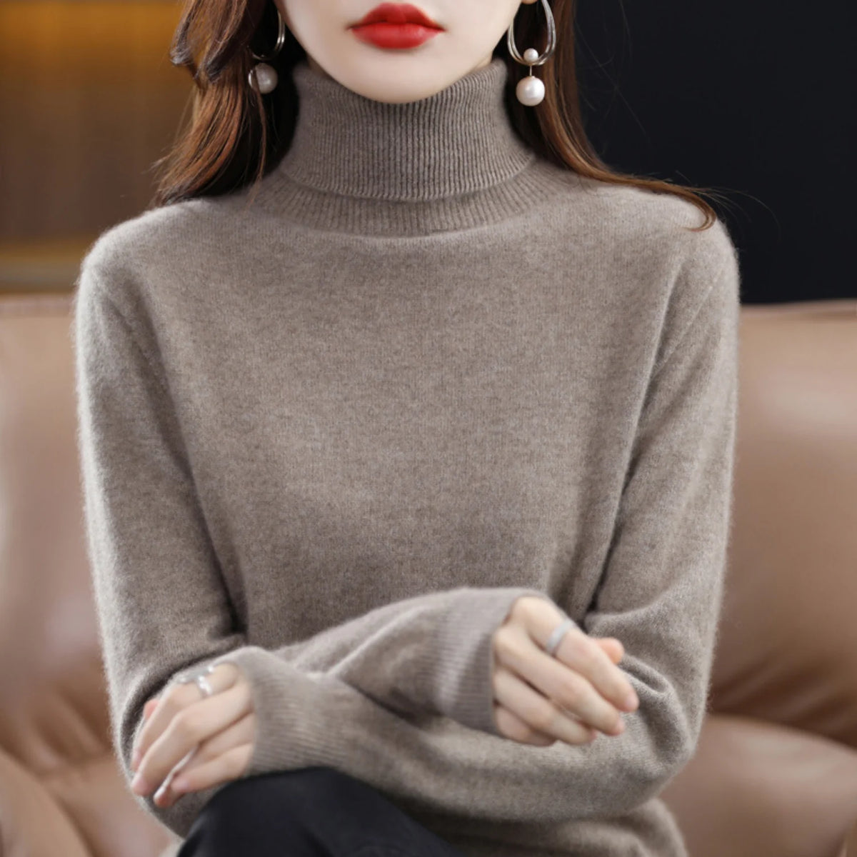 Dark Brown Women's Cashmere Turtleneck Sweater with Ribbed Collar & Regular Fit - Close Up Neckline