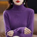Lilac Women's Cashmere Turtleneck Sweater with Ribbed Collar & Regular Fit - Close Up Neckline