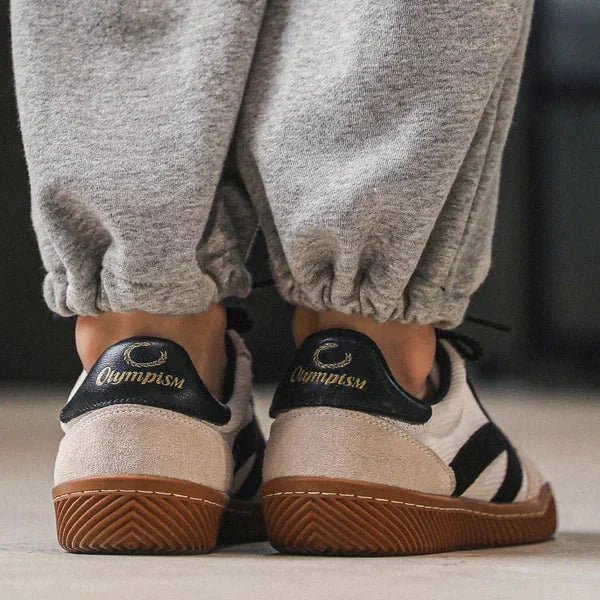 Black Men's Classic Retro Sneakers with Lace-Up Closure & Suede Panels — Beau - Back Heel Detail