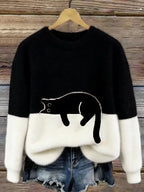 Black Women's Graphic Cat Sweatshirt with Relaxed Fit & Ribbed Trim