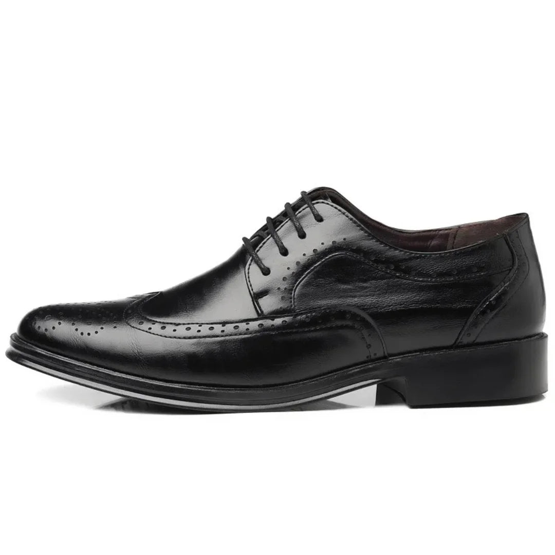 Black Men's Leather Oxford Shoes — Ronan Cushioned Wingtip Brogue - Side Profile Single