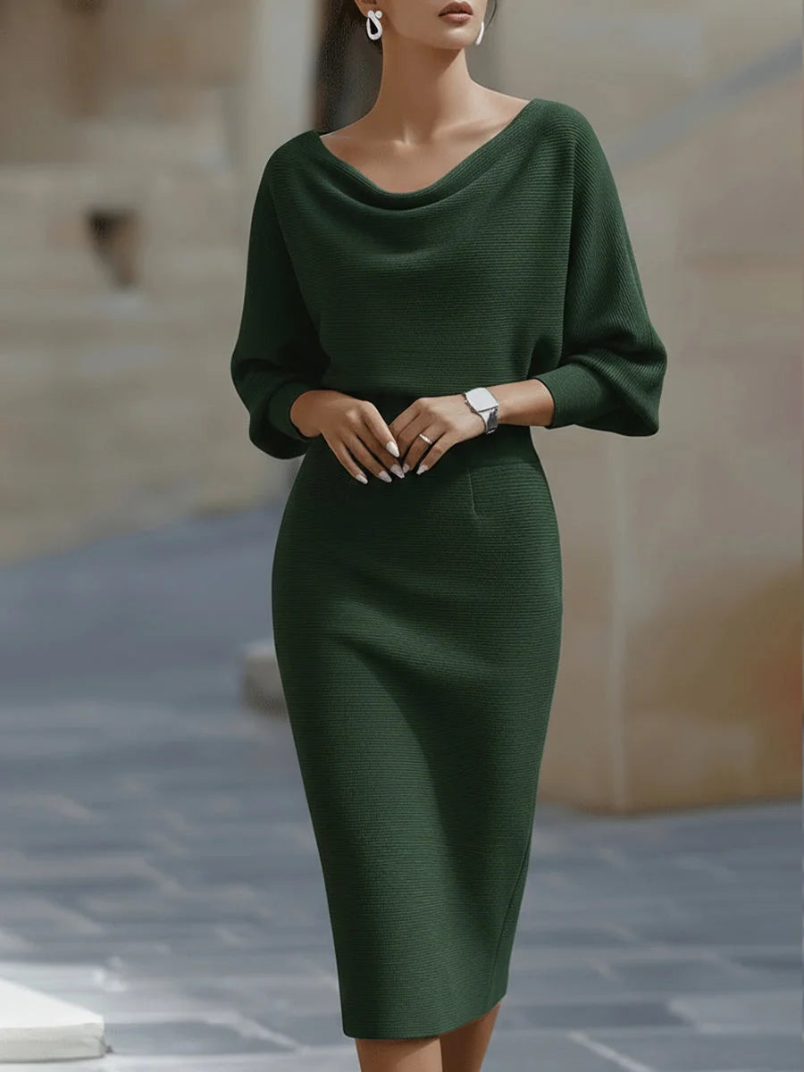 Green Women's Round Neck Midi Dress with Blouson Sleeves & Fitted Waist
