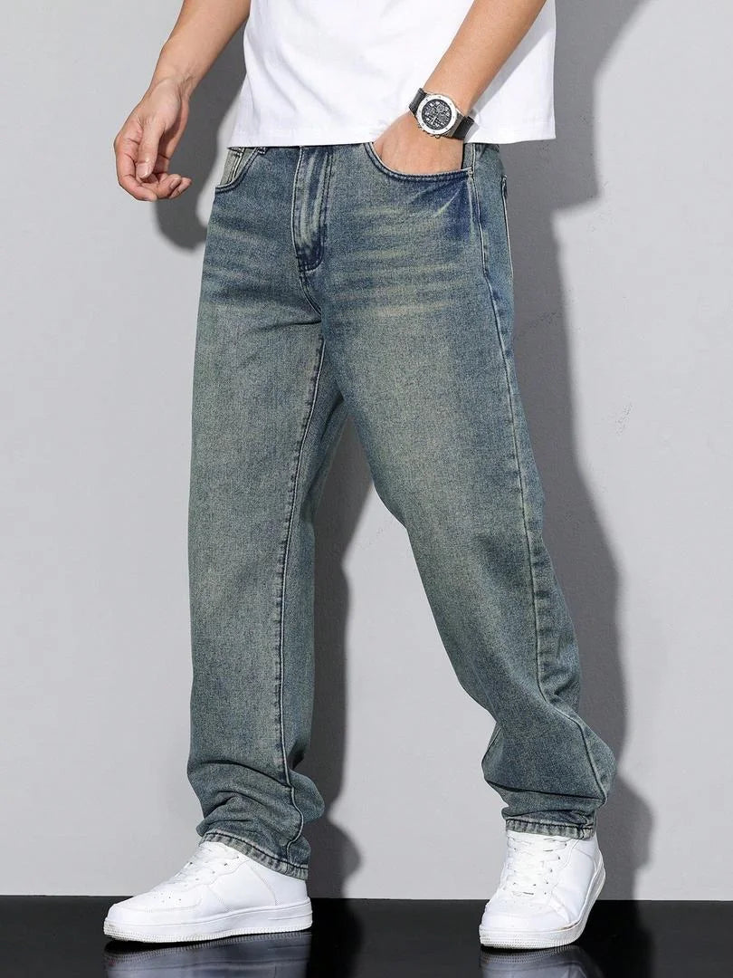 Men's Straight Fit Jeans with Multiple Pockets & Classic Denim Finish - Worn Wash Detail