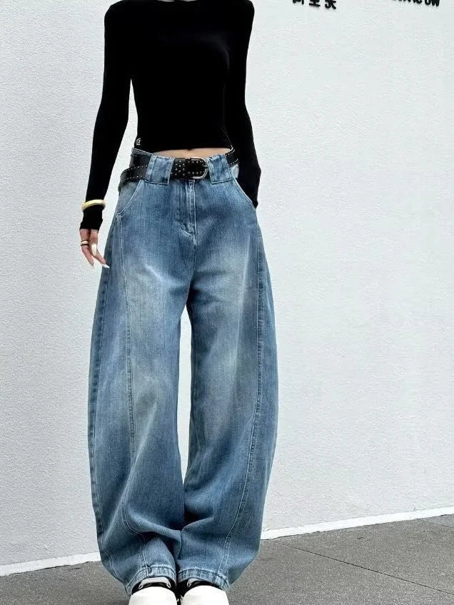 Blue Women's Washed Barrel Leg Jeans — Jillian Relaxed High-Waisted Distressed - Front Waist Detail