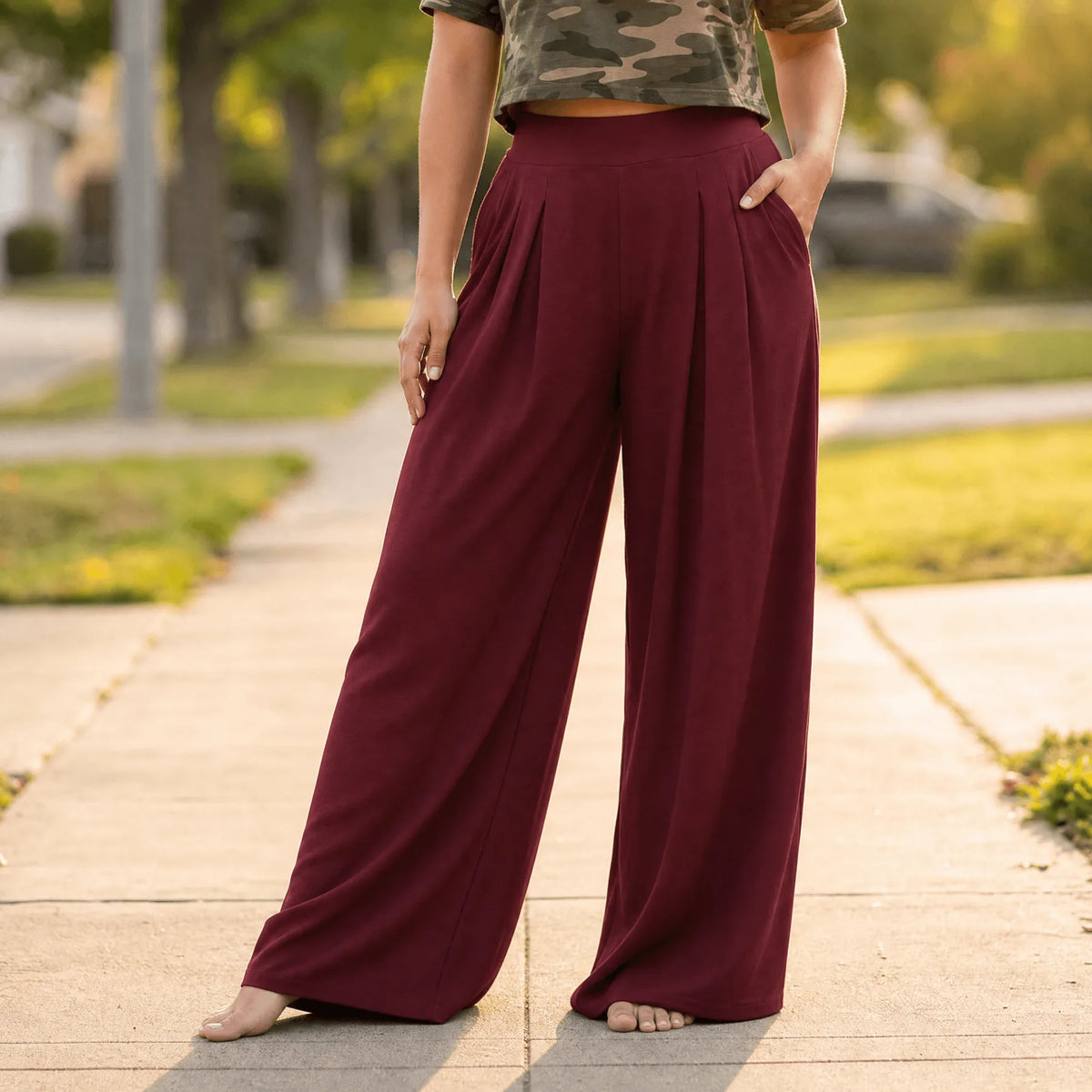 Women's Wide-Leg Pleated Palazzo Pants with High-Waisted Pockets